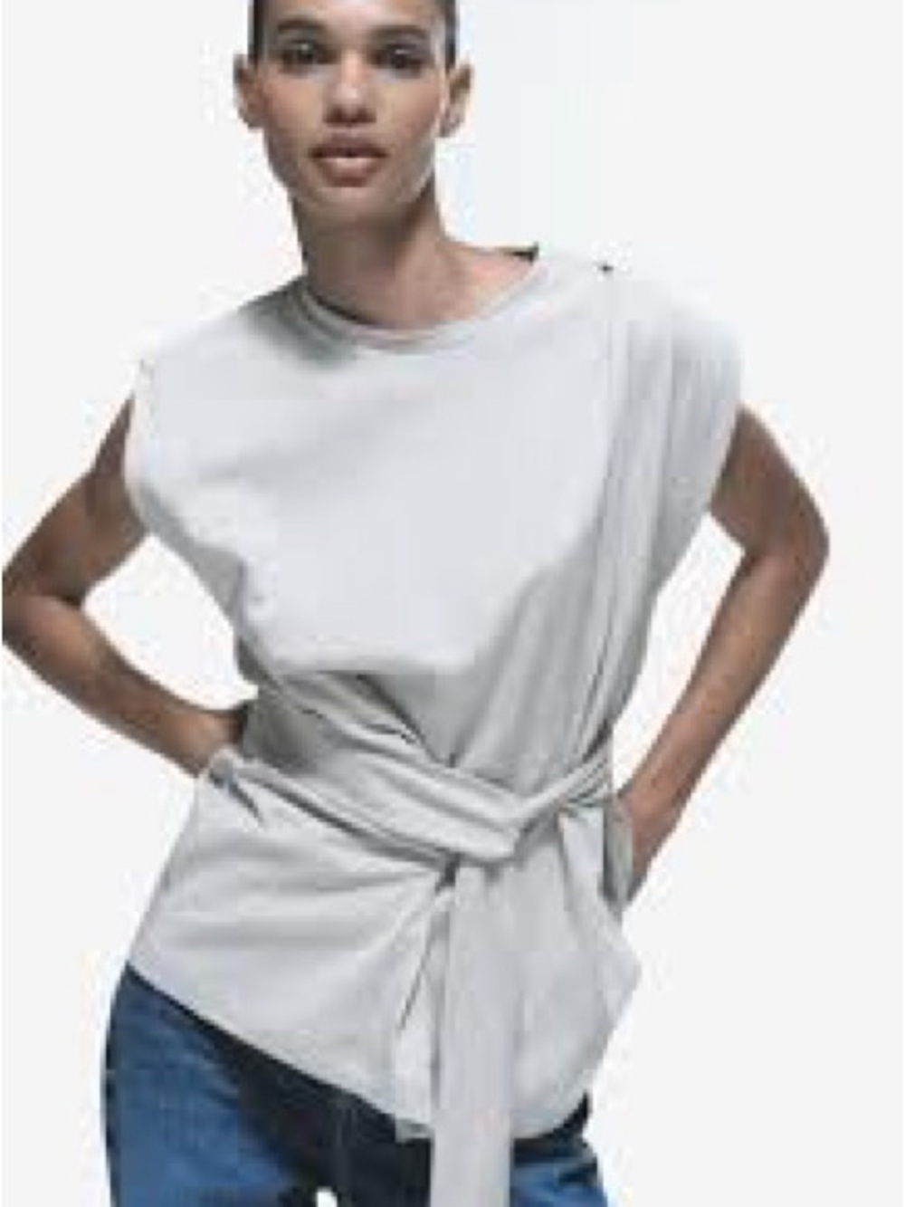 🩶Zara🩶 Light Gray Sleeveless Tie-Waist Tank Top. Size S